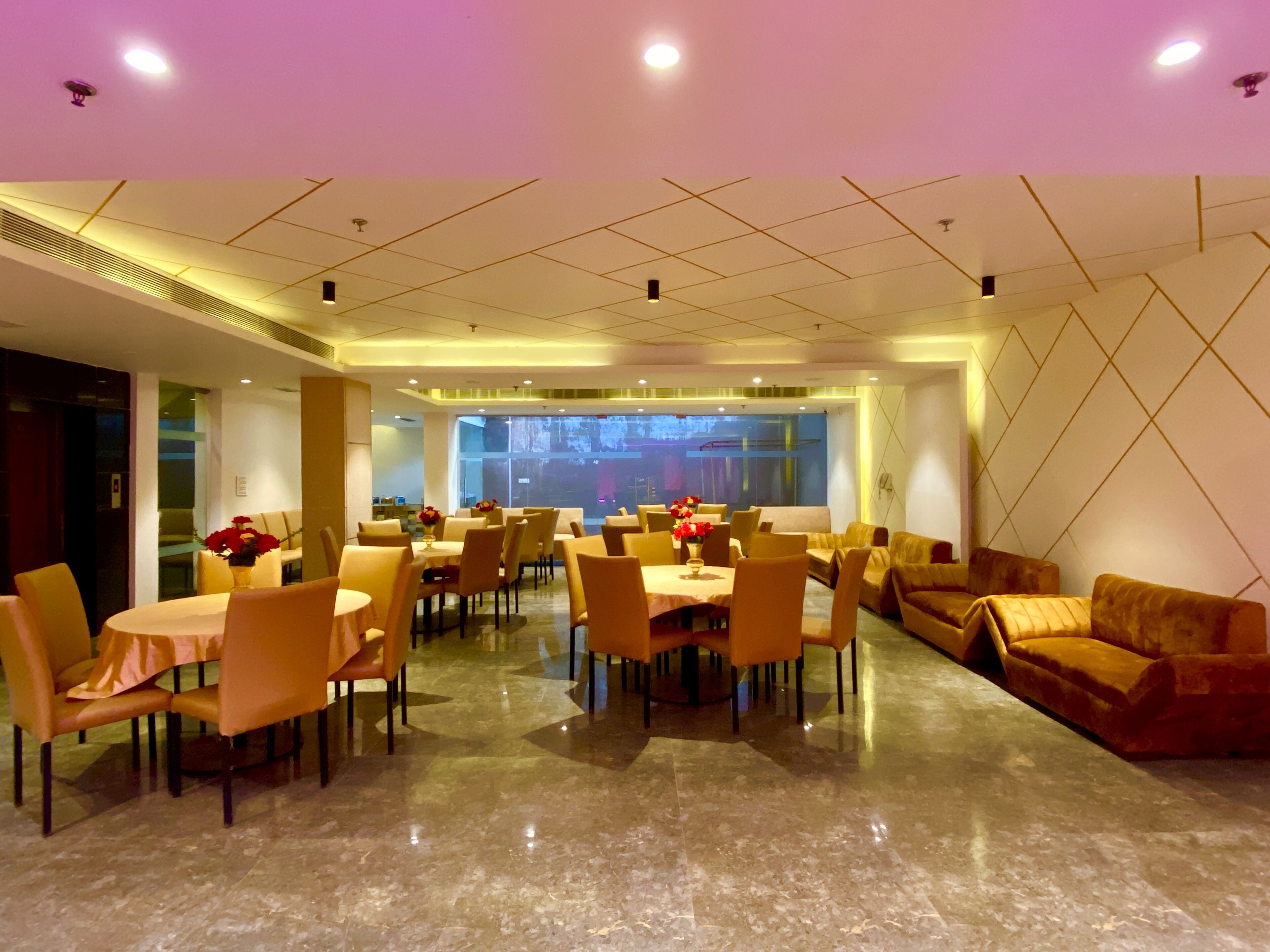 Banquet hall