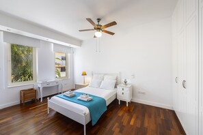 4 bedrooms, in-room safe, iron/ironing board, free WiFi - Larnaca Villa Marisol (Larnaca)