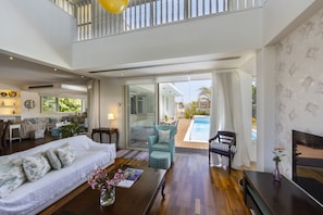 TV - Larnaca Villa Marisol (Larnaca)