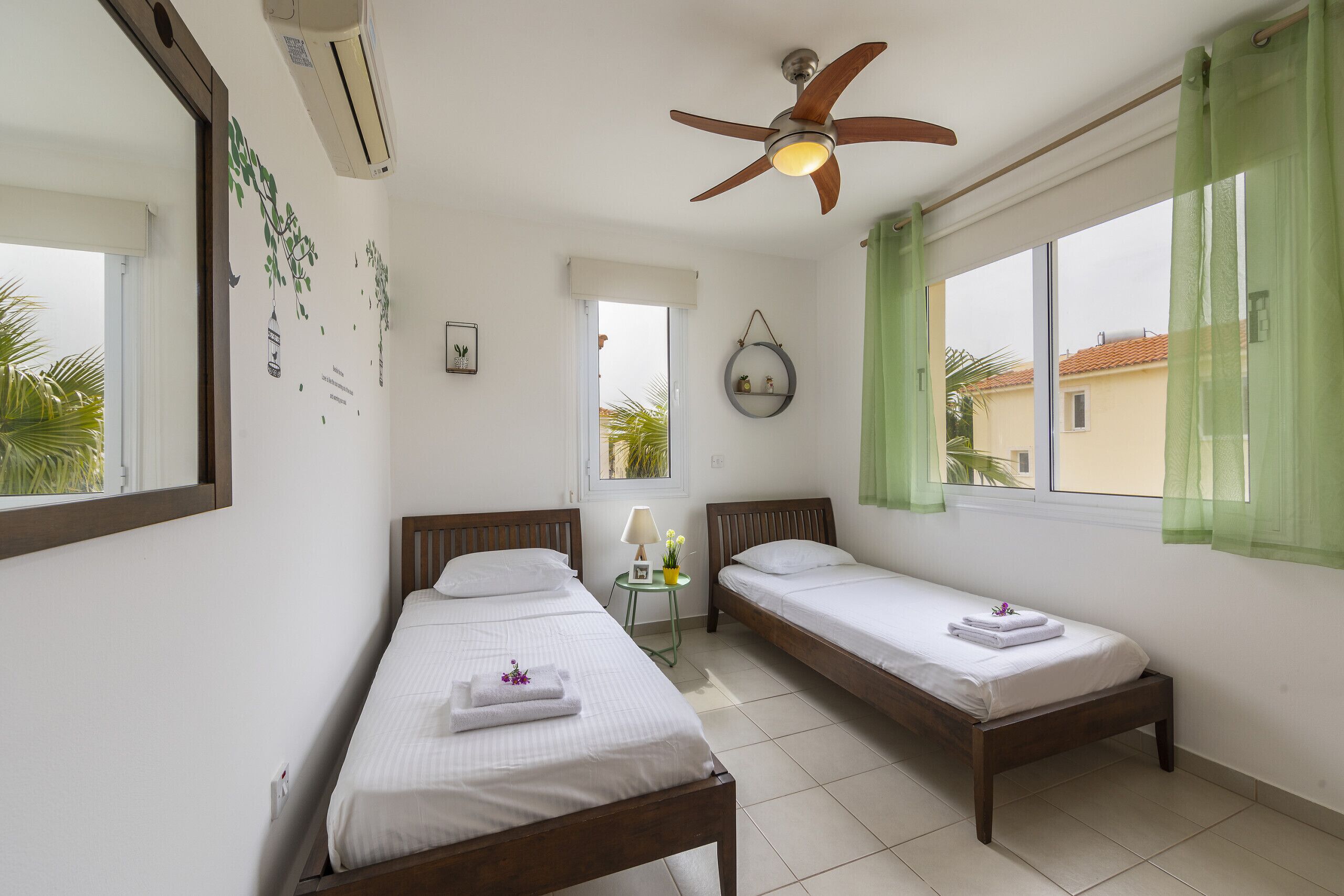 3 bedrooms, in-room safe, iron/ironing board, free WiFi