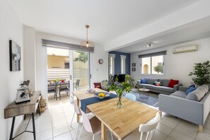 Interior - Protaras Villa Kalimera Near The Beach (Protaras)