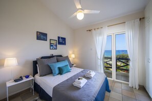 4 bedrooms, iron/ironing board, free WiFi, bed sheets - Protaras Sirina Waterfront Villa (Protaras)