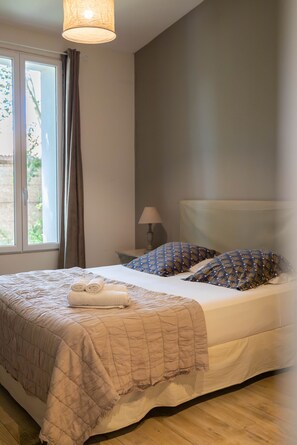 2 soveværelser, gratis Wi-Fi, sengetøj