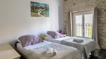 2 habitaciones, tabla de planchar con plancha y wifi gratis