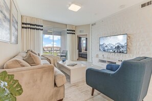 Apartment (Dream 3 Bed 2 Bath Condo at Storey La) | Living room
