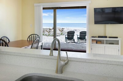 Gulf front one bedroom apartment villas.