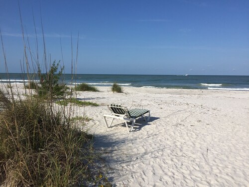 Sand Glo Villas - Two Bedroom Gulf front Villa