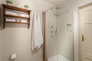 Shower, hair dryer, bidet, towels - Residence Lo Stellario. In the heart of Lucca (Lucca)