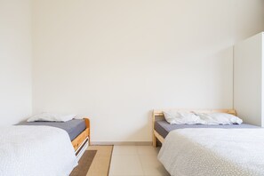 熨斗/熨衫板、免費 Wi-Fi、床單