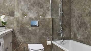 Comfort Apartment | Bathroom