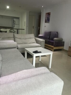 Smart TV - DAR HACHEMIA -EMEREAUDE // Sea view // (islands side) (RAS LMA)