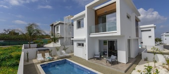 Protaras Seaview Villa Alasia
