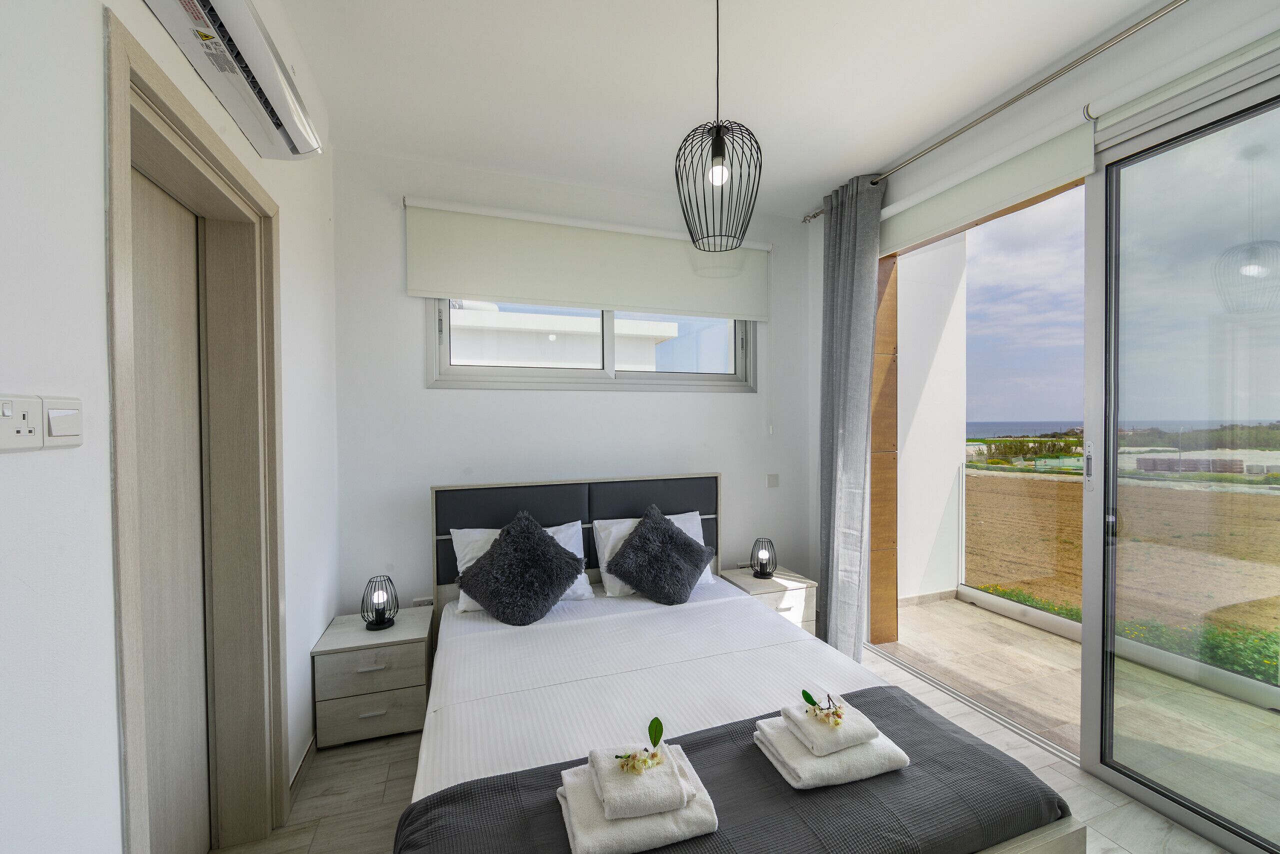 3 bedrooms, in-room safe, iron/ironing board, free WiFi