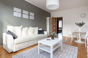 Superior Apartment | Living room | 30-inch flat-screen TV with cable channels, TV