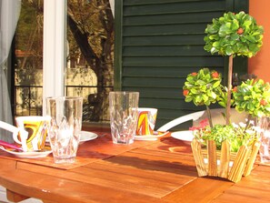 تناول الطعام