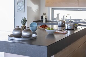 Fridge, microwave, oven, dishwasher - Protaras Beachfront Dream Villa (Protaras)