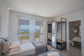 6 bedrooms, iron/ironing board, free WiFi, bed sheets