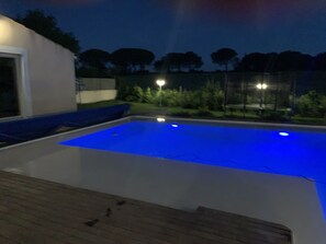 Piscine extérieure, piscine chauffée