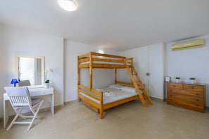 3 habitaciones y caja de seguridad en la habitación 