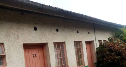 Framjow Highway Lodge - Adults Only