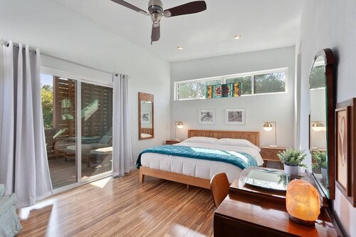 The Local - 2 Blocks to Downtown Fay