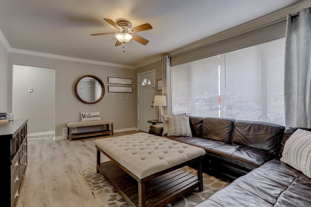 Cozy Colo. Retreat Centrally located pets welcome