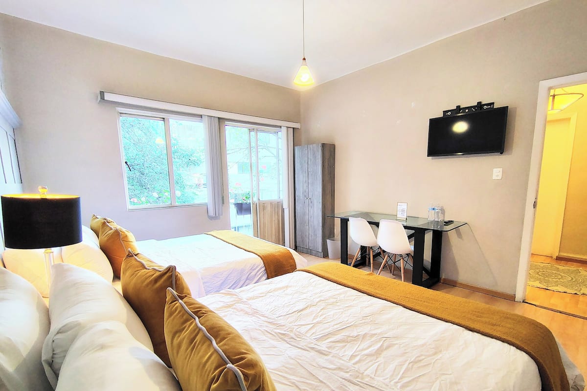 1 bedroom, individually decorated, individually furnished, desk