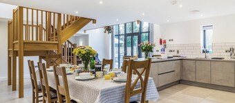 4 bedroom accommodation in Wicken, near Soham