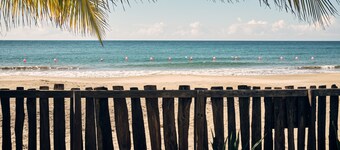 Amelia’s your private, fully staffed Jamaican Retreat, walk to sea & best views