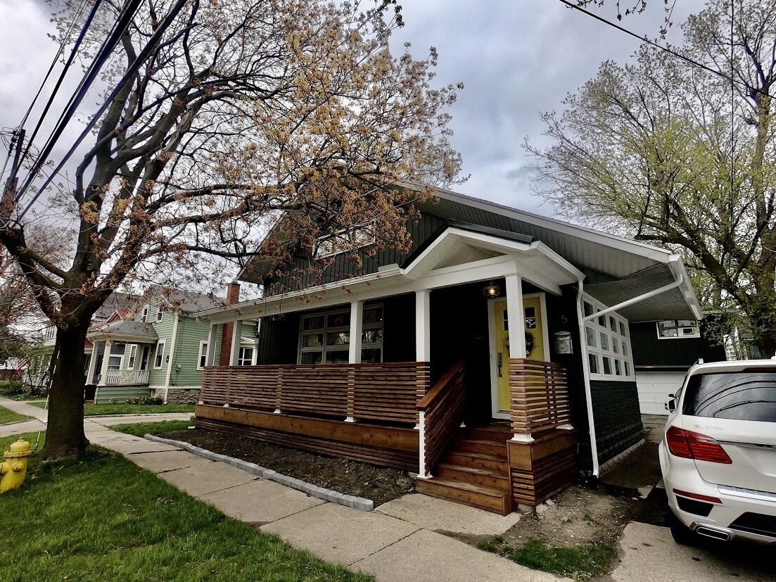 The Village Flat *BEST SPOT IN WNY!*