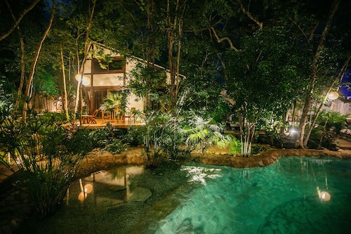 Nahouse Jungle Lodges
