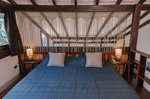 1 bedroom, premium bedding, down comforters, Select Comfort beds