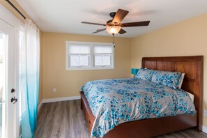 2 bedrooms, free WiFi - Skippin` Stones #7 (Ottawa)