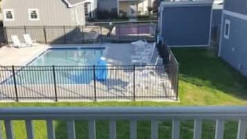 House, Multiple Beds (Skippin` Stones ) | Exterior