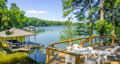 A Frame of Mind: 3 BR, 2 BA in Cullman, Sleeps 10