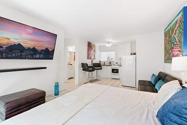 1 bedroom, iron/ironing board, travel crib, WiFi