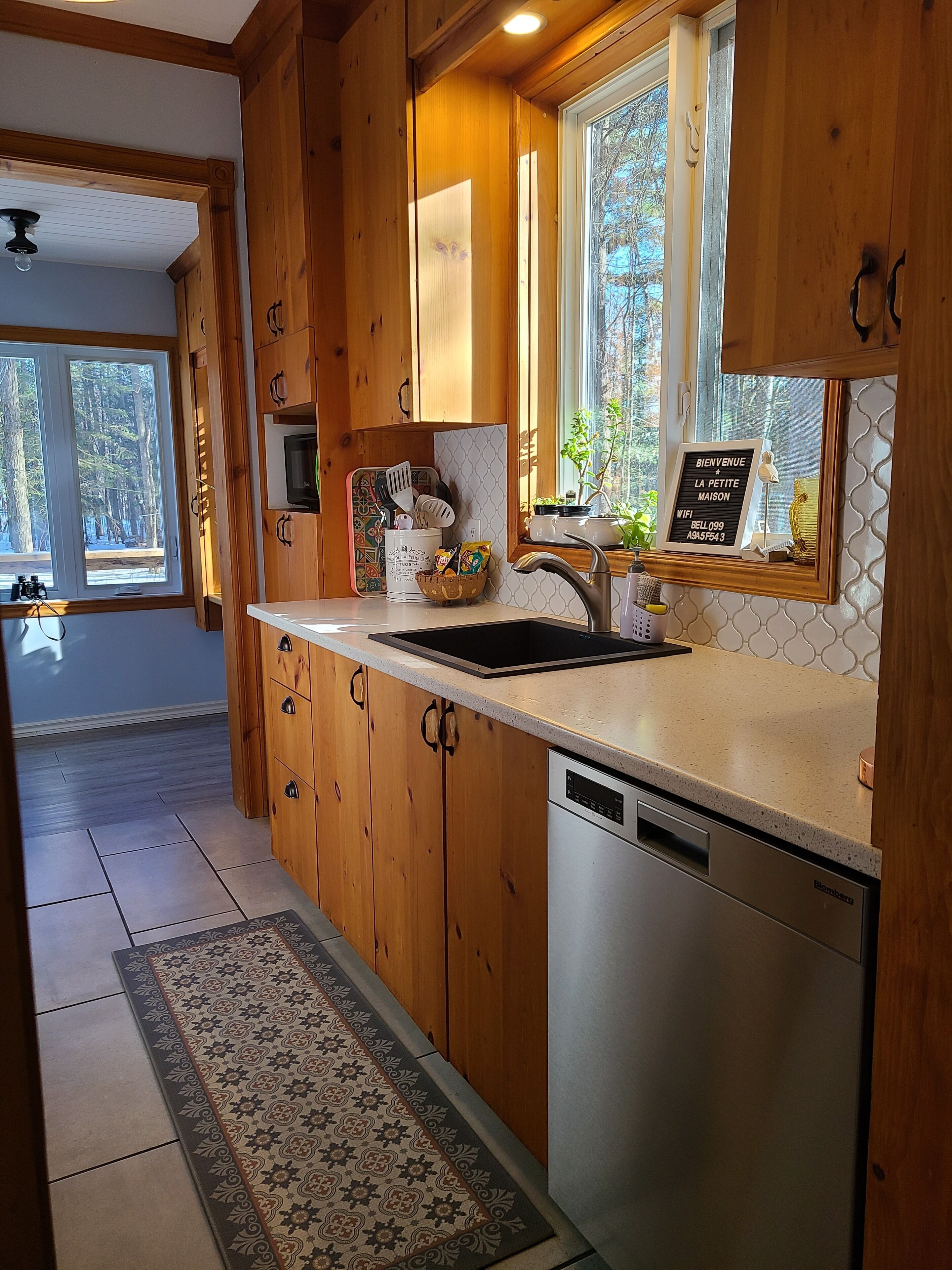 冰箱、微波炉、烤箱、炉灶