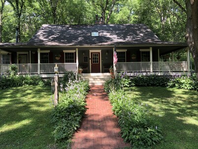 Close to Galena, close to perfect. Premier get away.  Three beautiful suites.