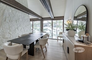 Dining - 5 bdrm, Lake Rosseau, SW Exposure,! Gorgeous Sunsets! New Boathouse! (Minett)