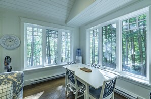 تناول الطعام