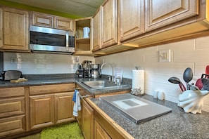 Kühlschrank, Mikrowelle, Geschirrspüler