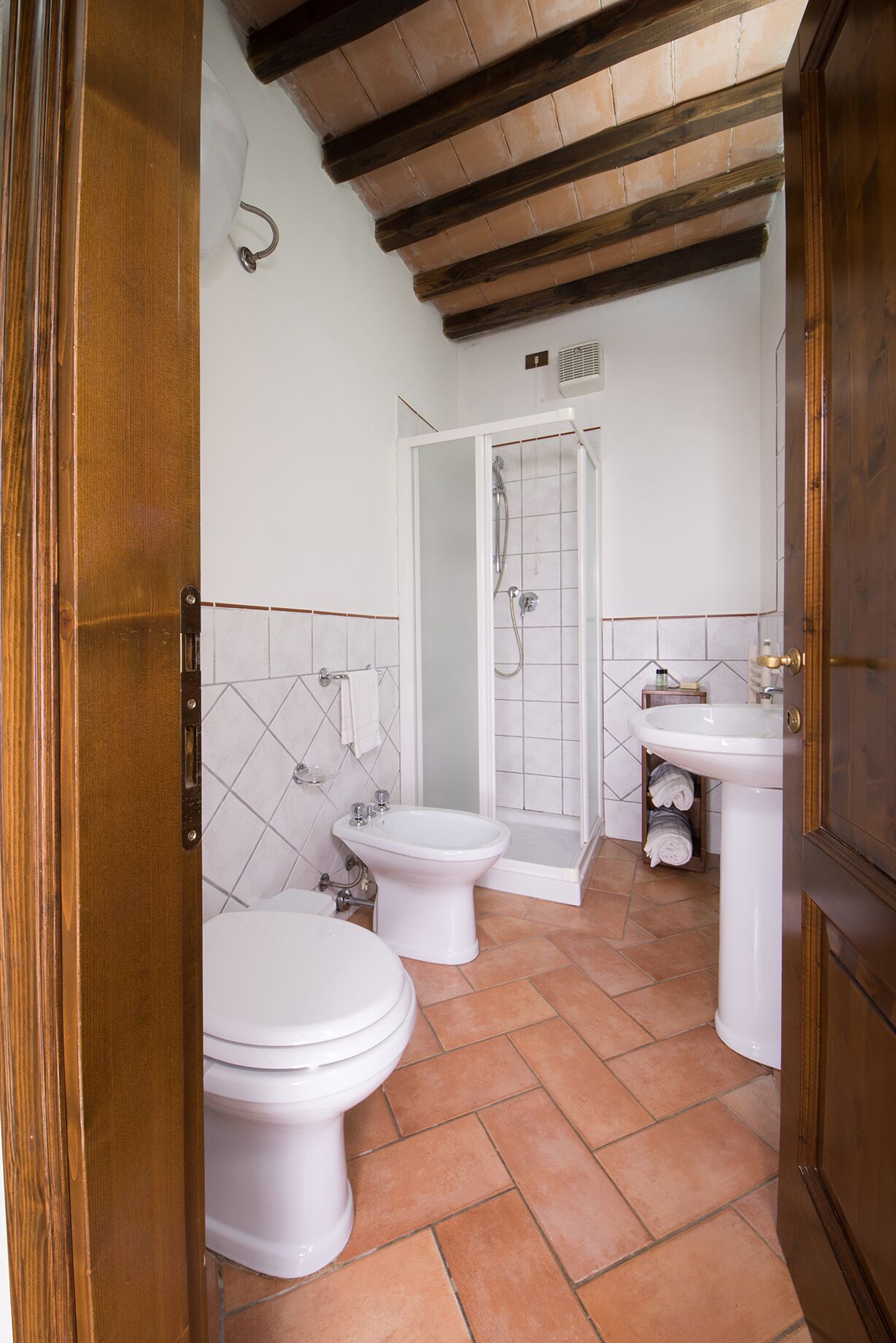 Portion medieval village (211), ground floor apartment 2 bedrooms 1 bathroom