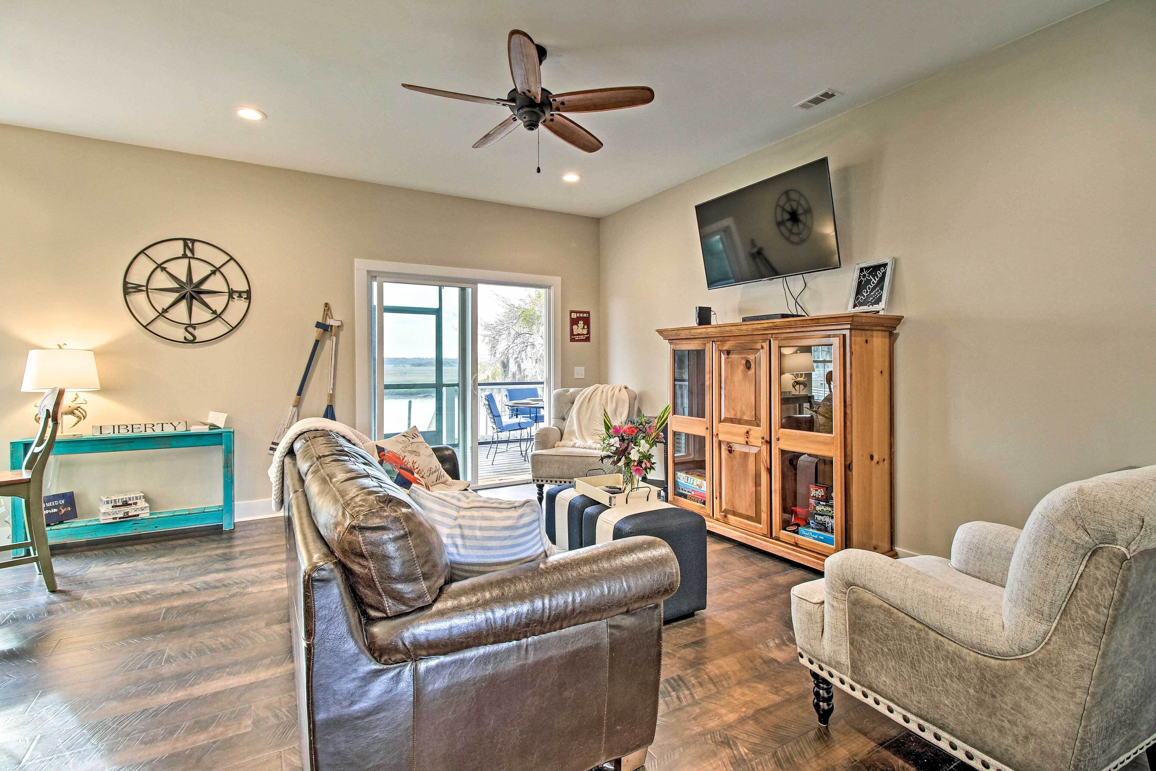 Waterfront Colonels Island Home: Shared Dock!