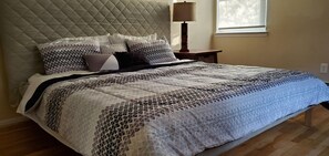 1 bedroom, WiFi - private1 bed 1 bath free parking coffee cozy (matawan)