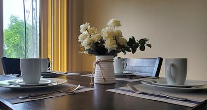 private1 bed 1 bath free parking coffee cozy