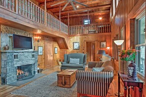 Smart-TV, peis og bøker