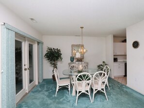 Dining - Beauty near the Beach! Comfort and convenience for the whole family! (Bethany Beach)