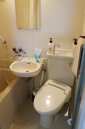 Haartrockner, Seife, Shampoo