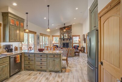 Dog friendly Monarch Retreat & Cottage