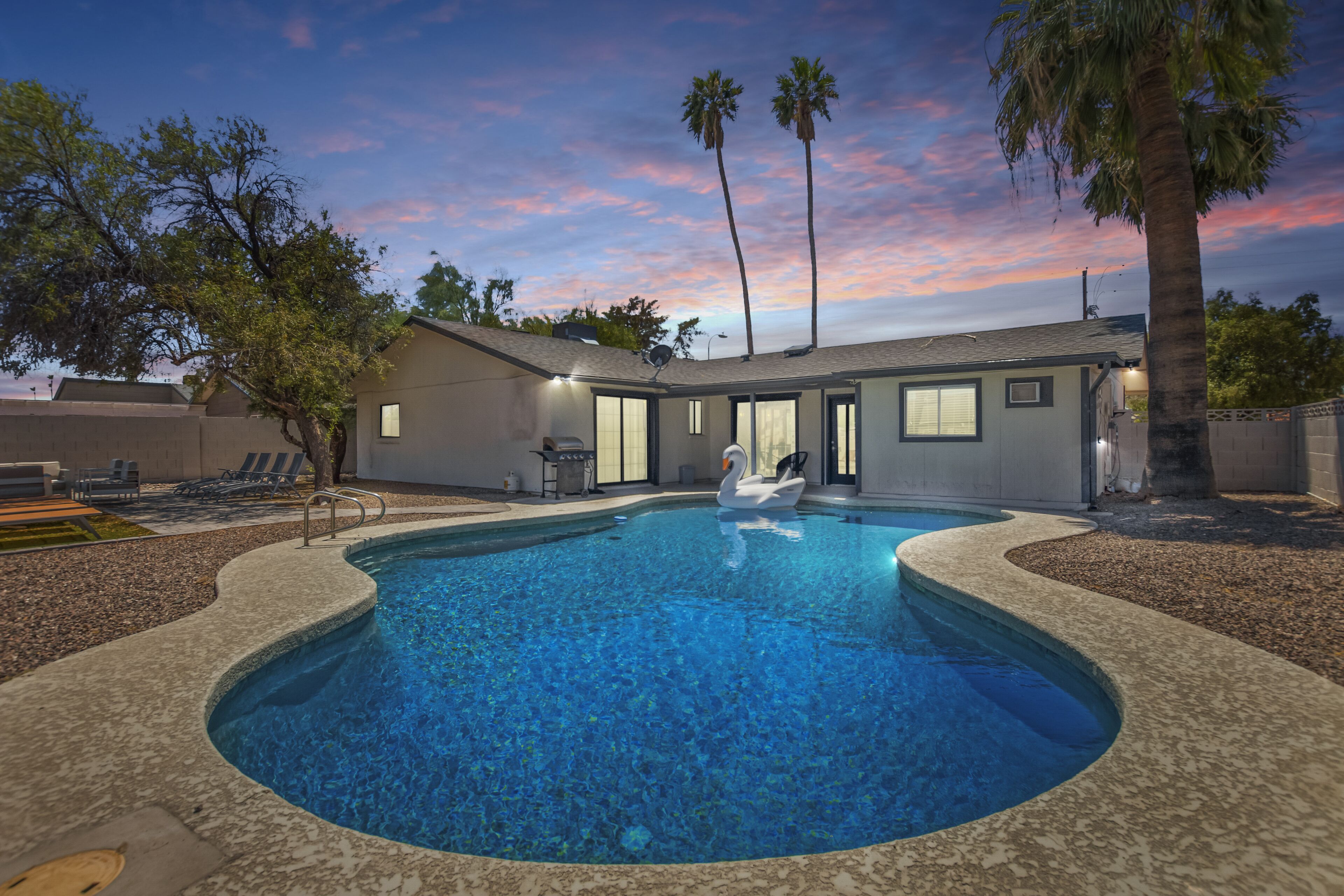 DESERT PALMS-PRIVATE POOL-IN OLD TOWN SCOTTSDALE